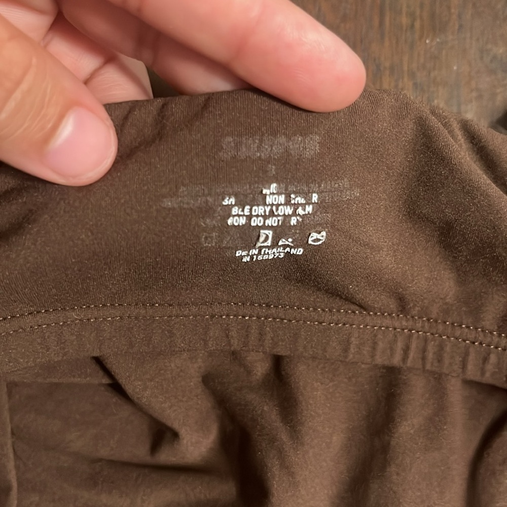 Skims Crop Top - Picture 4 of 5